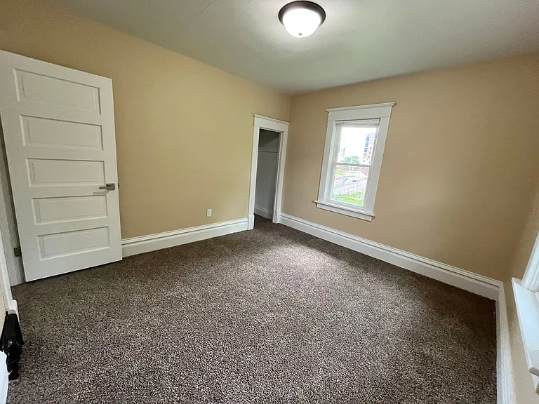 223 N Minnesota Ave — Photo 25