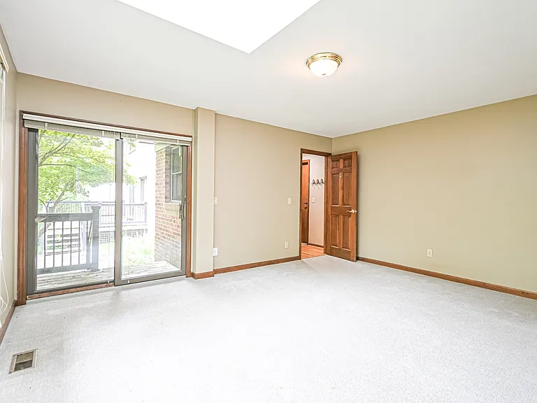 5959 Shallow Creek Dr — Photo 28