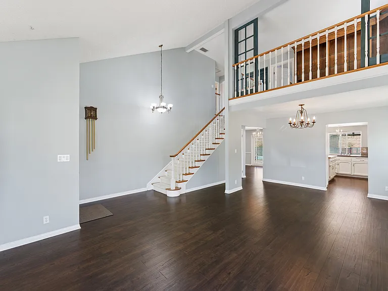 2292 Buffalo Ave — Photo 5