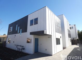 12644 Oxnard St #12644, North Hollywood, CA 91606