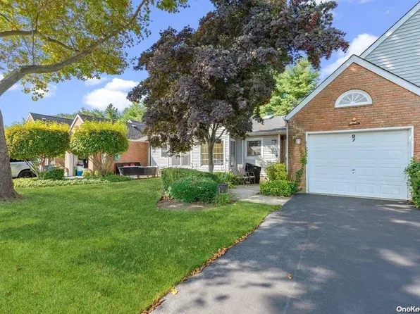 87 Standish Drive #87, Mount Sinai, NY 11766