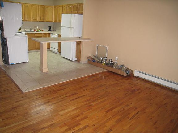 2nd image of 21-22 38th St #1