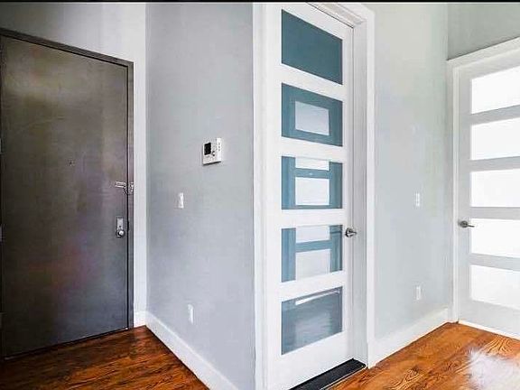 4th image of 1503 Gates Ave #1BB