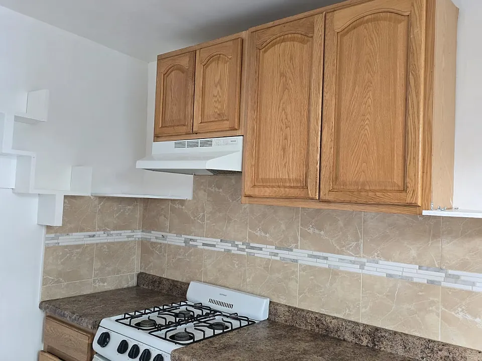 1181 Elizabeth Ave #2