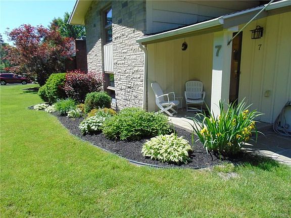 5th image of 7 Kent Dr