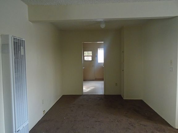 5th image of 1043 Larch St APT 6