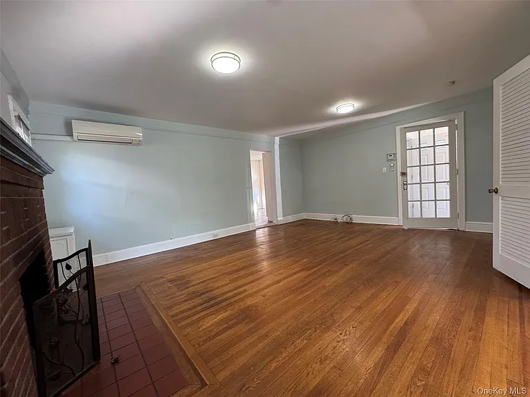 267 Plainfield Ave #1F — Photo 15