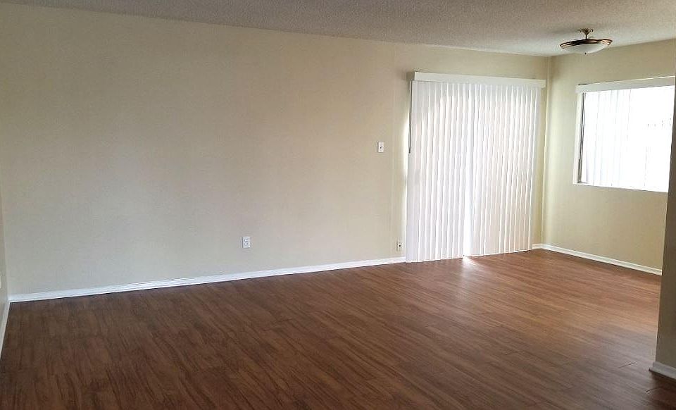 Living And Dining Area