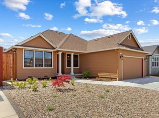 1920 Camino Del Prado, Santa Rosa, CA 95403