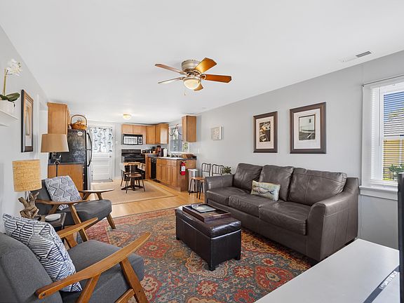 4th image of 108 W Wilde Ave