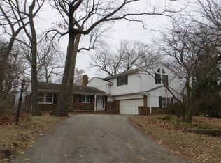 1466 Warrington Rd, Deerfield, IL 60015