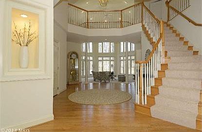 3rd image of 2220 Aryness Dr