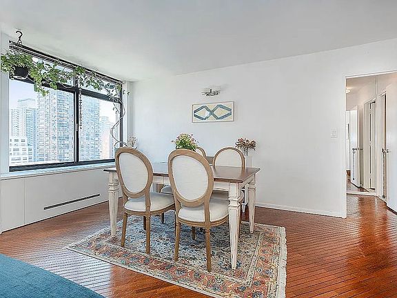 4th image of 400 E 70th St APT 1706