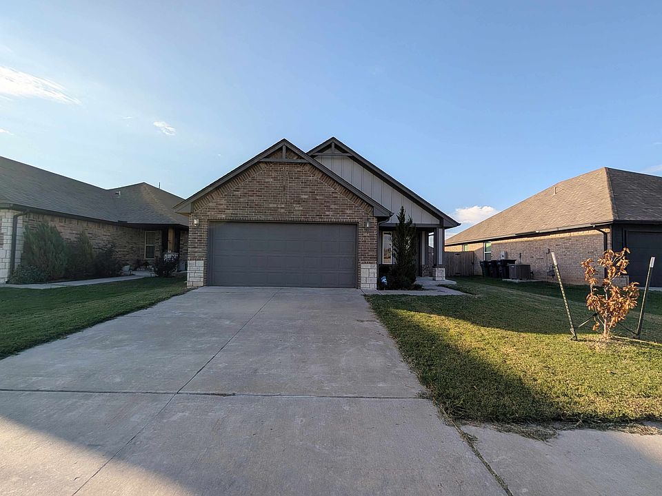 1st image of 936 SW 139th St