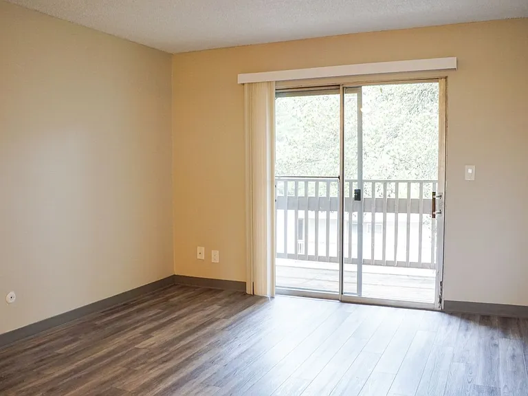 3115 SW 12th Ave #309 — Photo 3