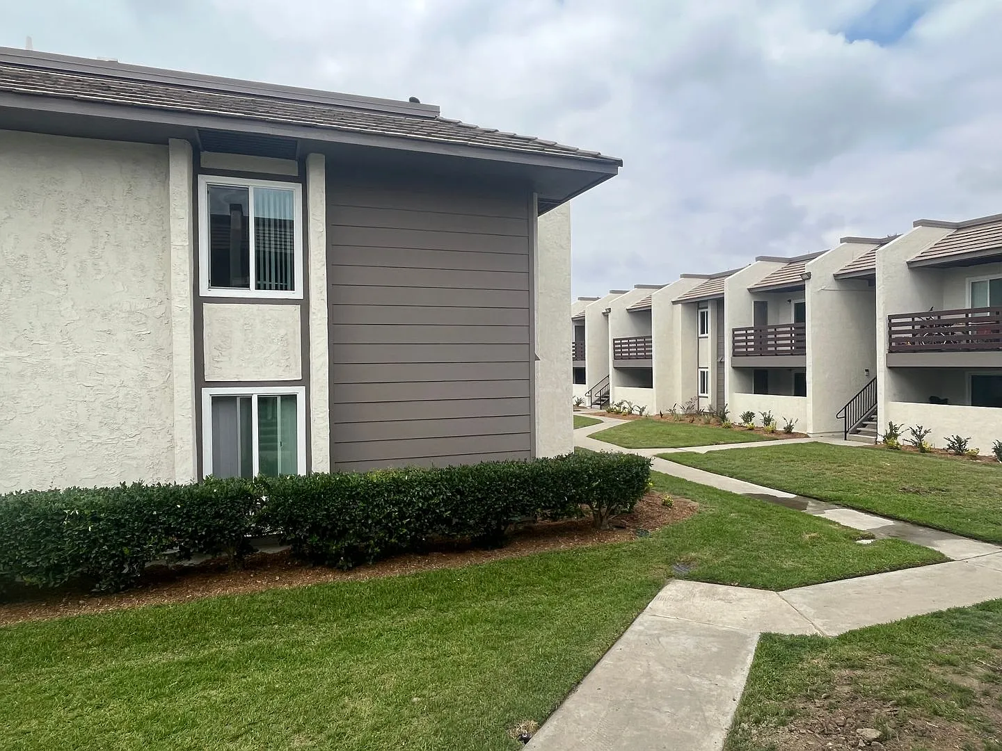 Bolsa Gardens Apartment Homes — Photo 4