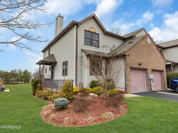 321 Oak Knoll Drive #32-1, Manalapan, NJ 07726