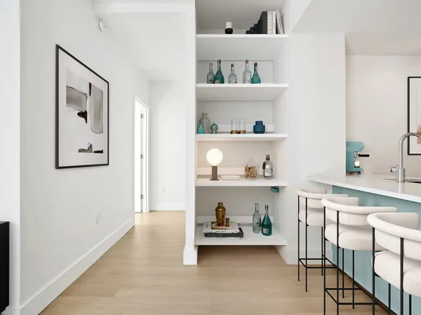 10 East 29th Street image 3 of 27