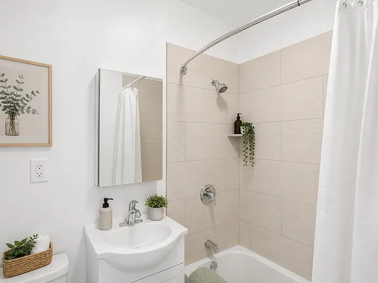 2755 James M Wood Blvd — Photo 3