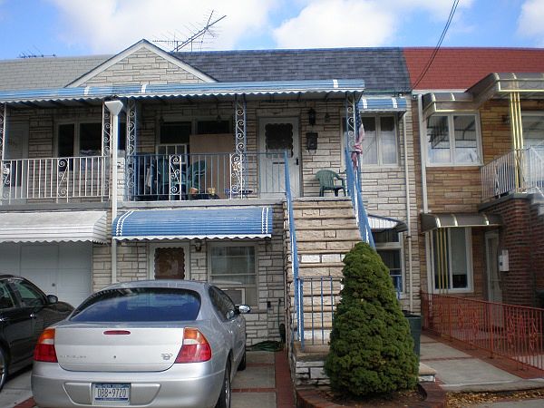 2nd image of 2075 E 65th St