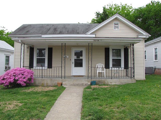 1st image of 222 Girard St