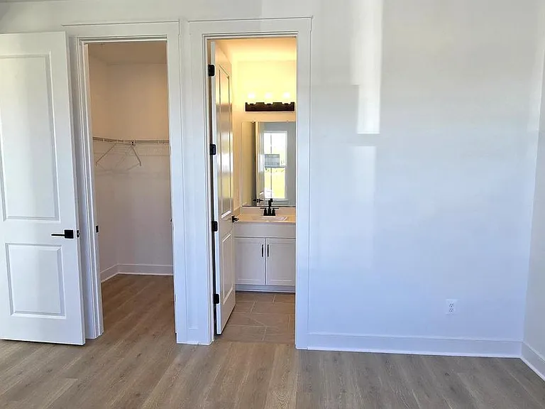 1726 Blacksmith Way — Photo 5