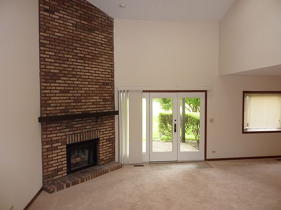 3rd image of 1686 Pebble Beach Dr