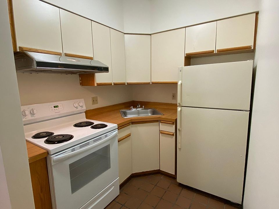 1st image of 81A Essex St #41