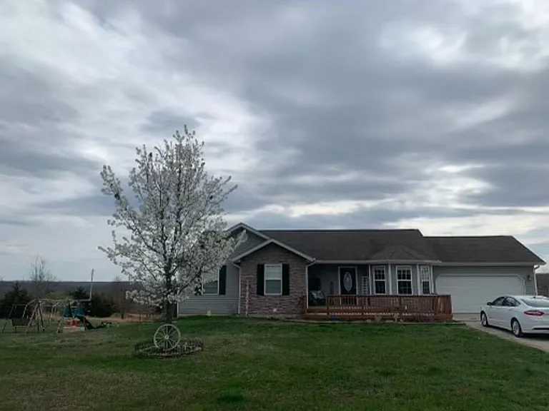 18410 Charity Dr — Photo 1