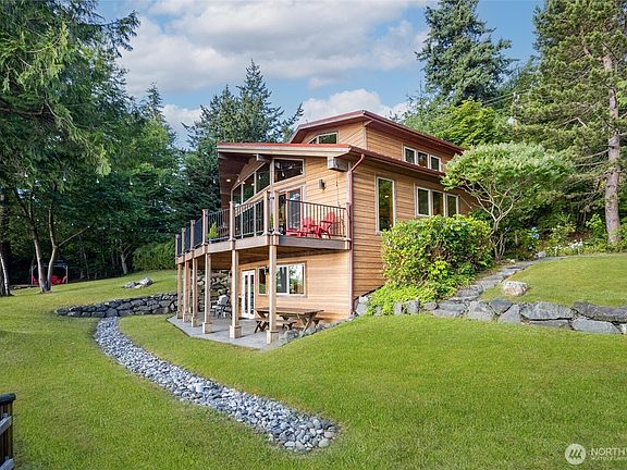 3rd image of 2339 N Nugent Road