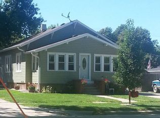 914 Grand Ave, Ravenna, NE 68869