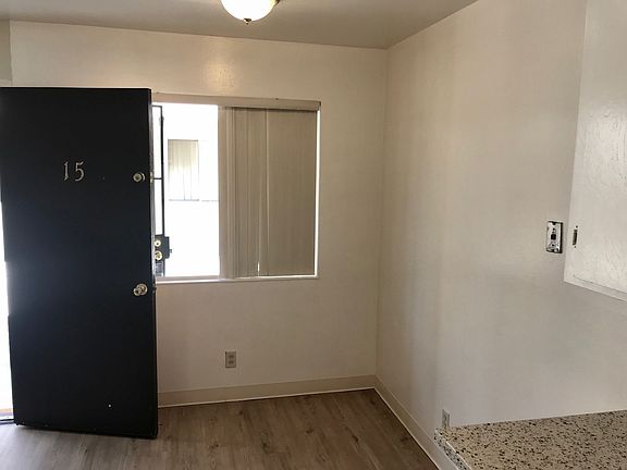 5th image of 556 S 5th St APT 15