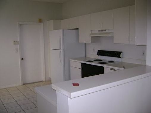 1st image of 1927 Madeira Dr