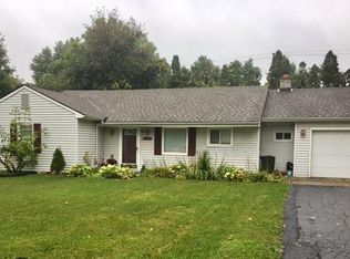 16148 W Thirteen Mile Rd, Beverly Hills, MI 48025