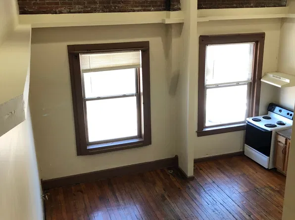 312 W. Walnut St, 312 W Walnut St APT D, Springfield, MO 65806