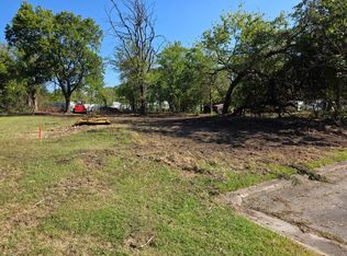 108 E Nelson St, Denison, TX 75021