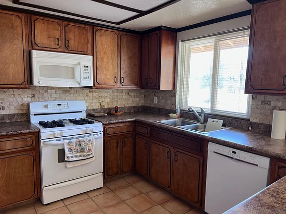 5th image of 2960 Frying Pan Rd
