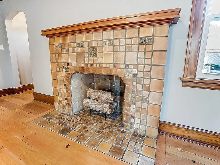 2029 Wanda Ave #1 — Photo 6