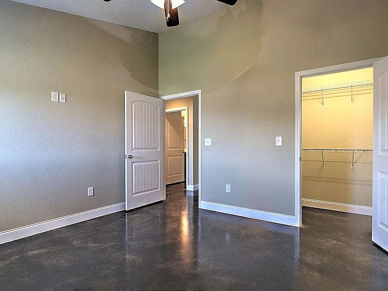52 Sutter Pl — Photo 12