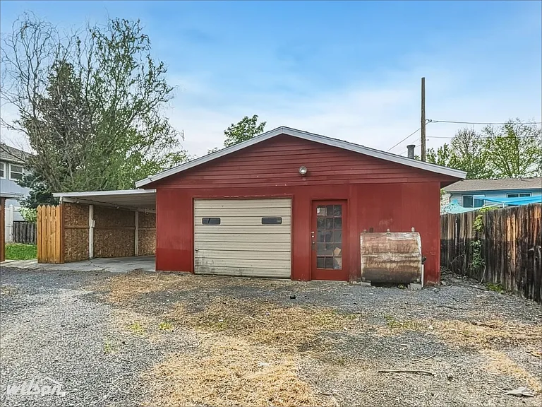 904 S 48th Ave — Photo 12