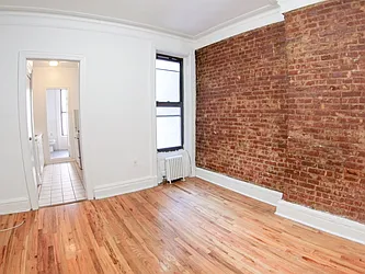 Rented by Urban Real Estate Inc