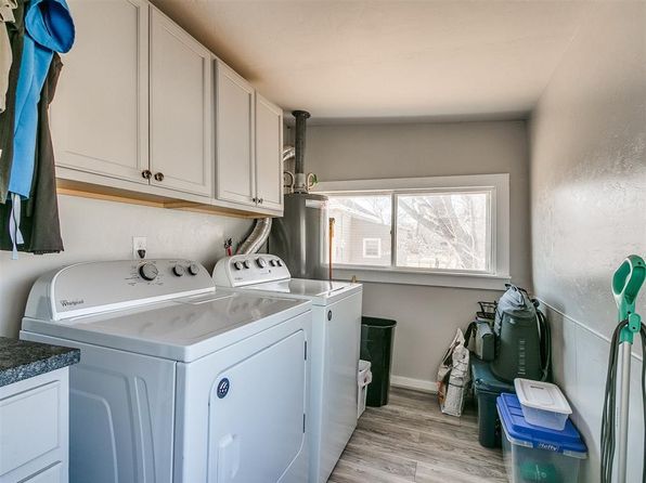 308 E Broadway Ave, Kingfisher, OK 73750