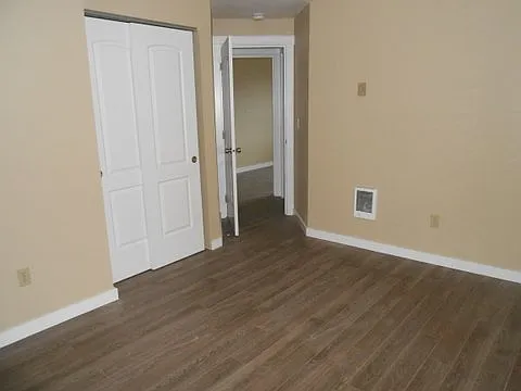 410 SW Fall St — Photo 33