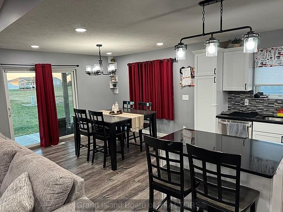 4th image of 211 Tonya Dr
