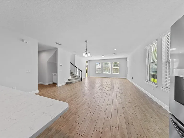 15537 Mango Isle St — Photo 37