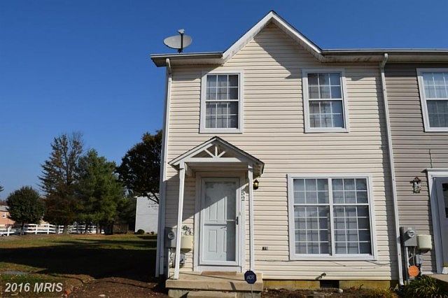 1st image of 52 Belle Ct