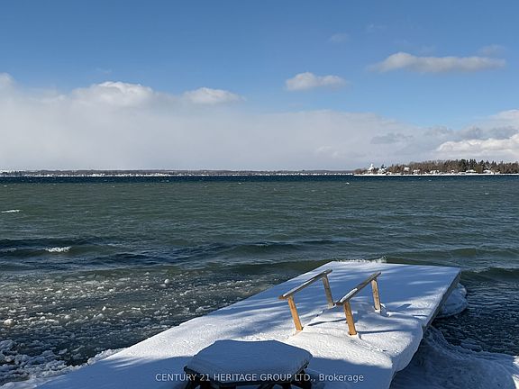 3rd image of 911 Lake Dr N