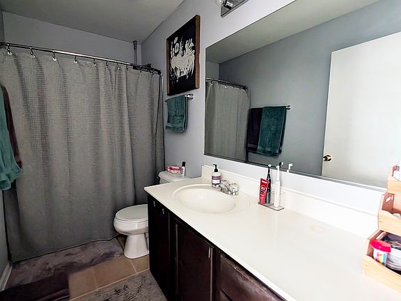 2nd image of 5017 Montauk Dr