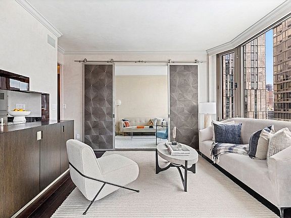 4th image of 400 E 90th St APT 23B