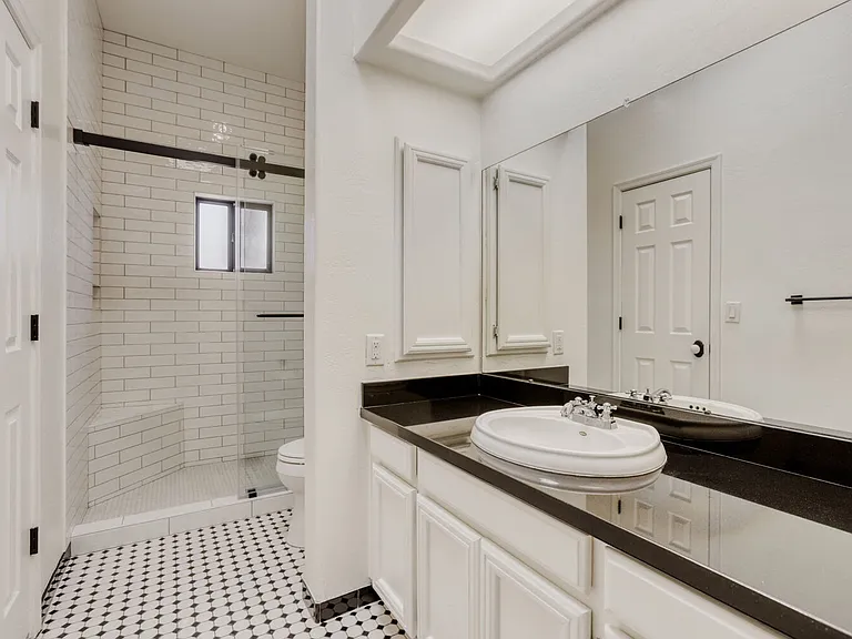 5724 N 4th Pl — Photo 21